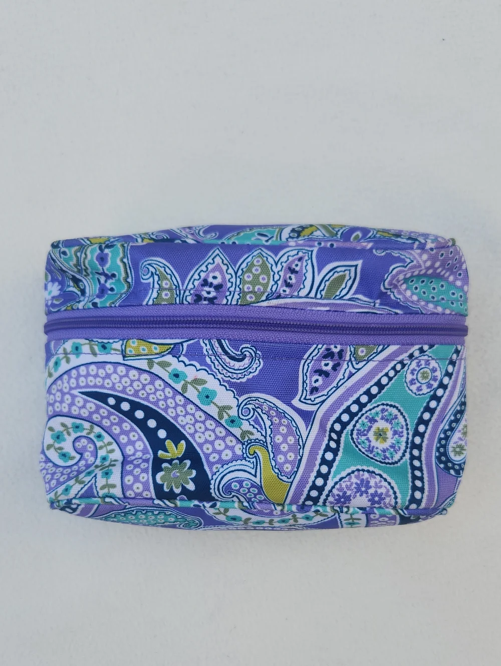 ​Vera Bradley Purple Blue Teal Paisley Cosmetic Makeup Bag Lilli Bell Retired